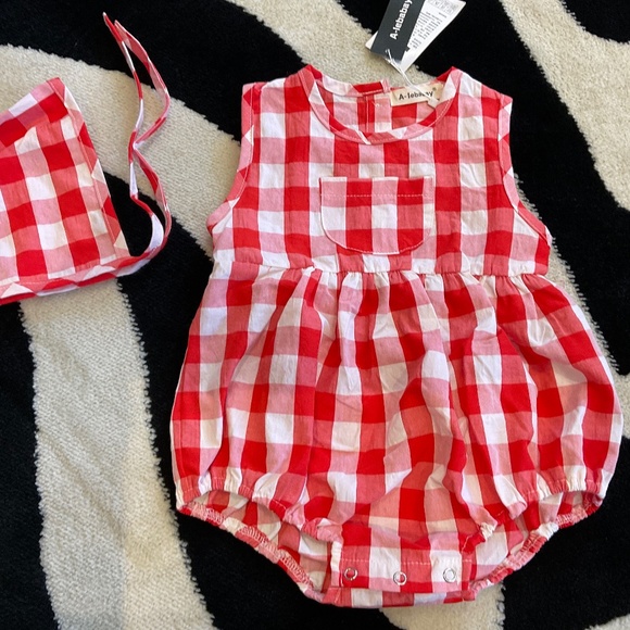 Red gingham romper with bonnet - Picture 1 of 4